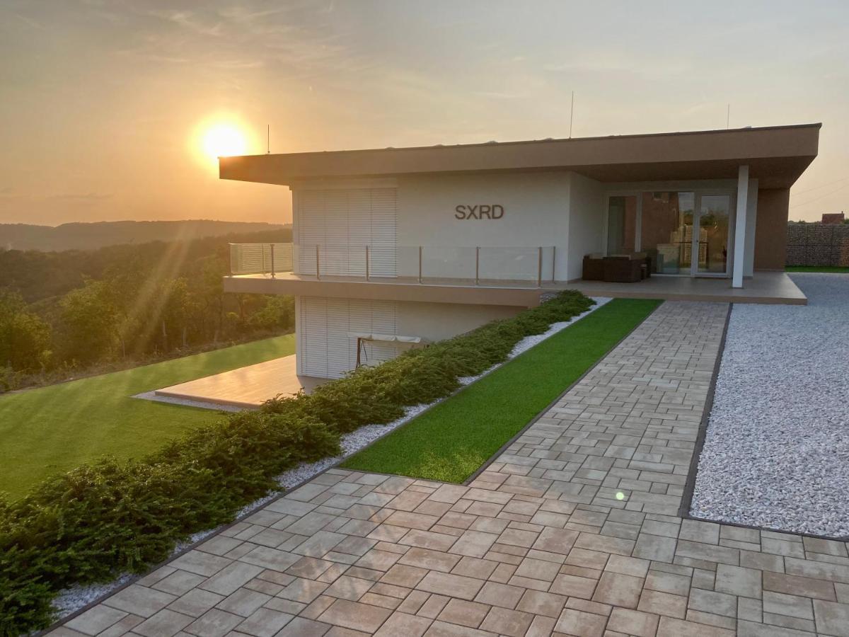 Sxrd Luxus Apartmanok Szekszárd المظهر الخارجي الصورة